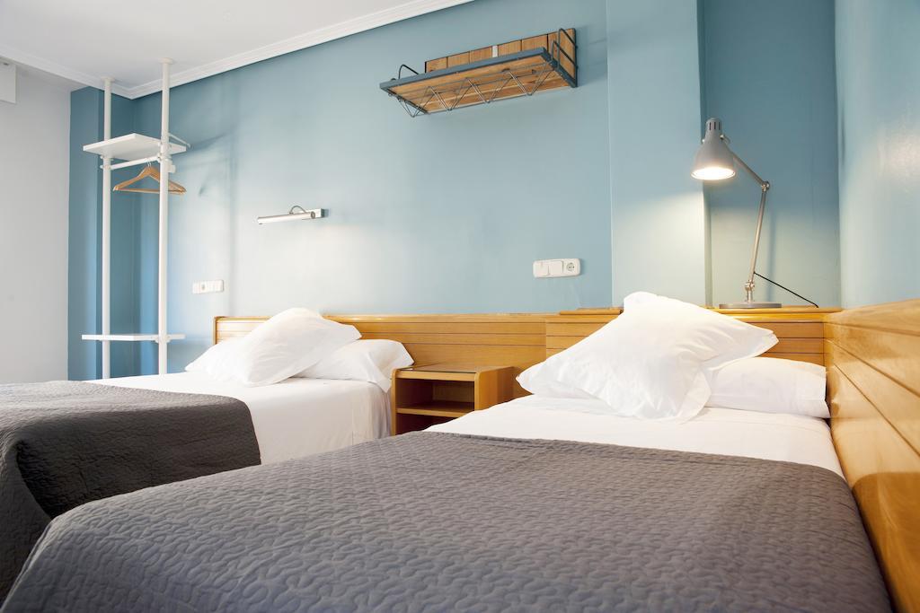 סרגוסה Apartamentos Sabinas Don Jaime חדר תמונה