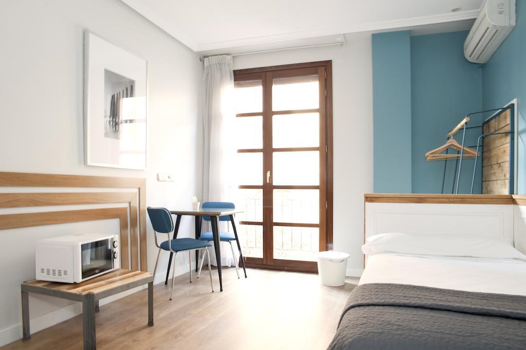 סרגוסה Apartamentos Sabinas Don Jaime חדר תמונה